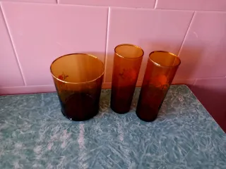 Juego de 3 vasos ámbar con flores