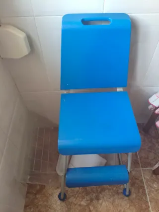 Trona de bebé azul plegable