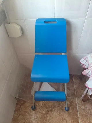 Trona de bebé azul plegable