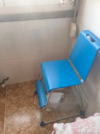 Trona de bebé azul plegable