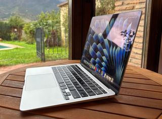 MacBook Air M1 2020 8GB 256GB Plata