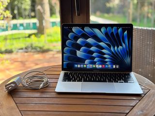 MacBook Air M1 2020 8GB 256GB Plata