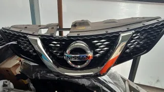 Parrilla Delantero Nissan Qashqai