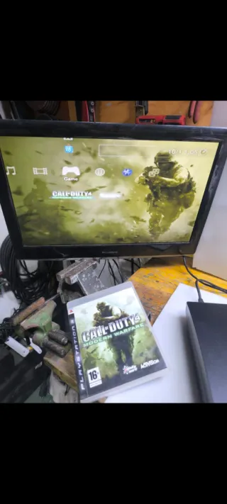 Consola PS3 con 4 juegos Call of Duty