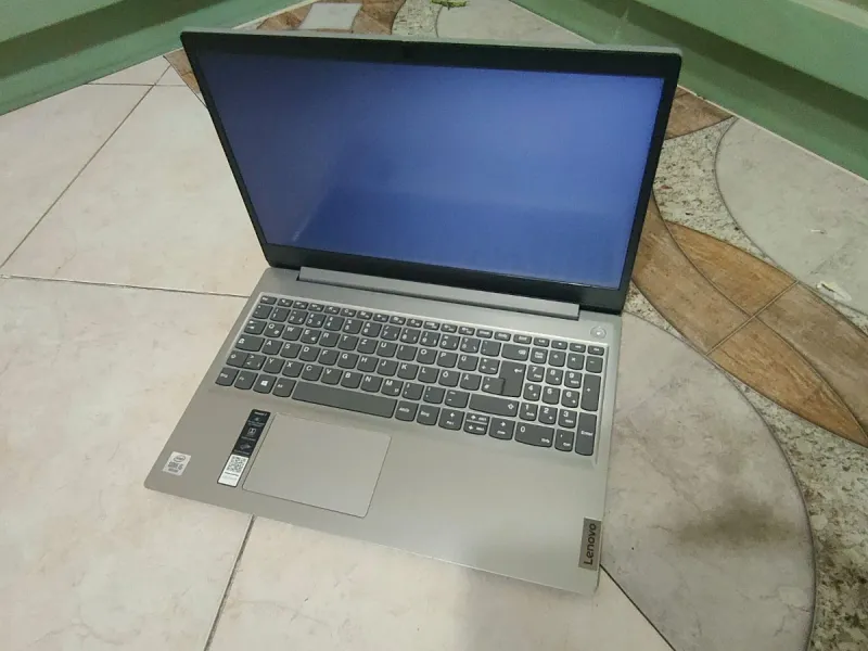 Laptop Lenovo 3 con 8GB RAM, 15.6" SSD 500GB afbeelding 2