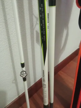 Funda Cinnetic y caña surfcasting