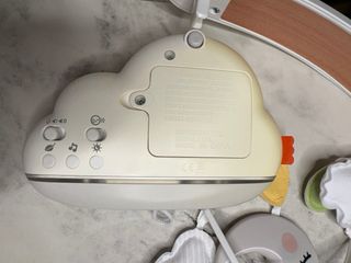 Móvil cuna nubes y lunas de Fisher-Price