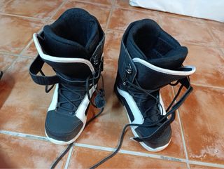 Tabla Snowboard + Fijaciones + Botas