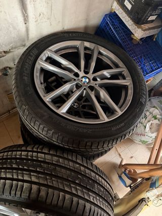 Llantas BMW M 19 con Michelin Nuevas