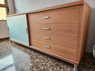 Aparador comedor marca Aktual