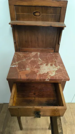 MESITA O MESILLA ANTIGUA DE MADERA CON MARMOL