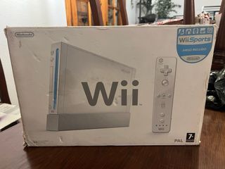 Nintendo Wii + Wii Fit