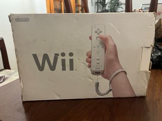 Nintendo Wii + Wii Fit