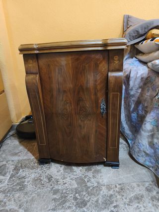 maquina de coser con mueble marca sigma