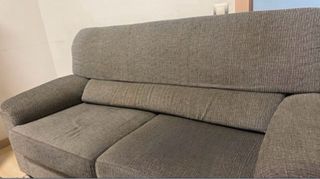 Sofá de 2 plazas con reposapies