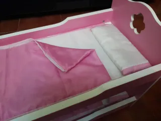 Litera de juguete rosa