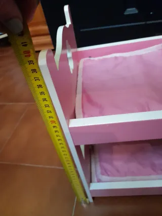 Litera de juguete rosa