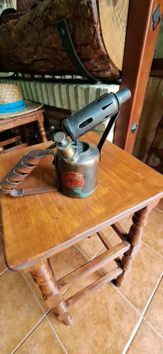 Soplete antiguo Monitor