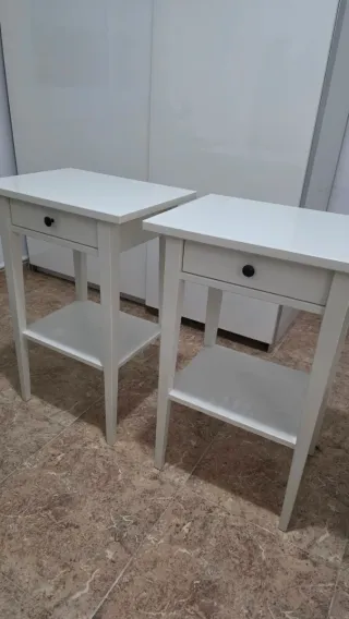 Mesita de noche Ikea Hemnes blanca (1 unidad)