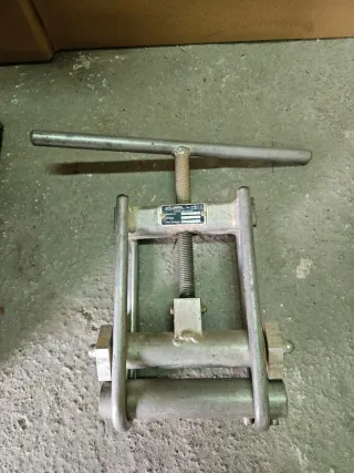 Prensa manual para tubo polietileno