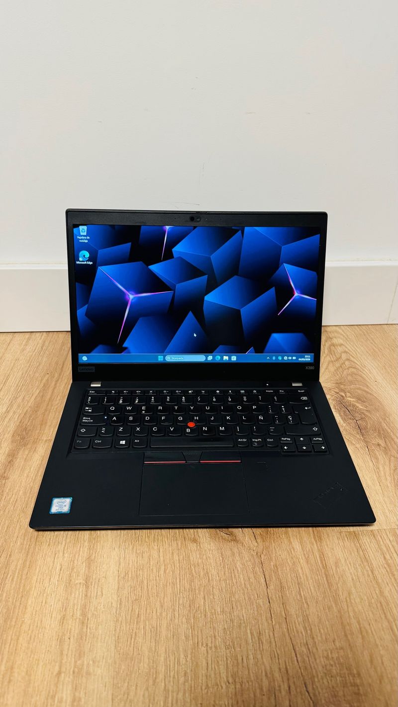 Lenovo ThinkPad X390 i5 / 16 RAM / 256 M2/ Win11
