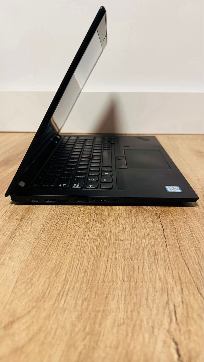 Lenovo ThinkPad X390 i5 / 16 RAM / 256 M2/ Win11 afbeelding 4