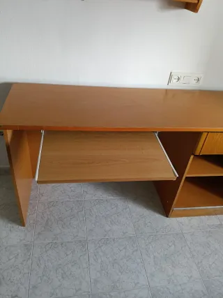 Escritorio, Estantería Pared y Módulo Cajones