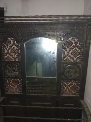 Mueble antiguo del siglo xlx