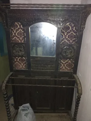 Mueble antiguo del siglo xlx
