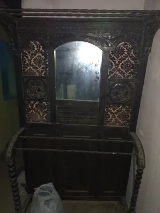 Mueble antiguo del siglo xlx