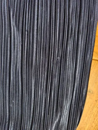 Top H&M sin manga plisado azul Talla M/L
