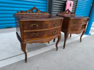 Preciosas Mesitas Luis XV bombé (2 unidades)