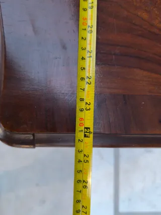 Preciosas Mesitas Luis XV bombé (2 unidades)