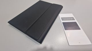 Funda y Teclado para Samsung Tablet S9 FE