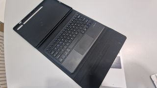 Funda y Teclado para Samsung Tablet S9 FE