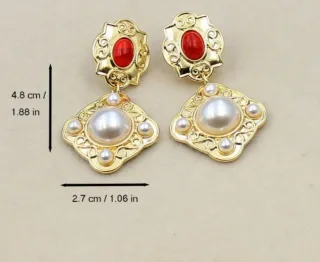 Pendientes Vintage Perla y Piedra Roja Dorados