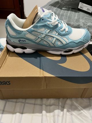 Zapatillas Asics Gel Azules y Blancas