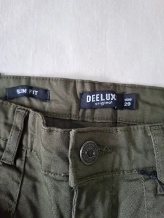 Pantalón Deeluxe verde militar sin estrenar