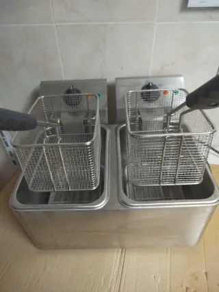 Freidora 4+4 litros - (2 USOS SEMINUEVA)