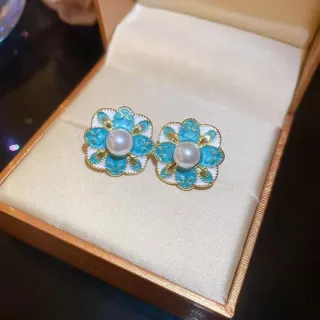 Pendientes florales esmaltados
