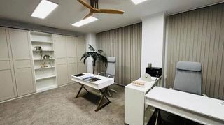 Local comercial en venta en Zona Puerto Deportivo en Fuengirola