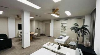 Local comercial en venta en Zona Puerto Deportivo en Fuengirola