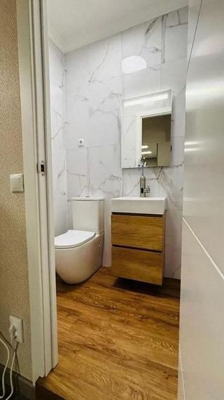 Local comercial en venta en Zona Puerto Deportivo en Fuengirola