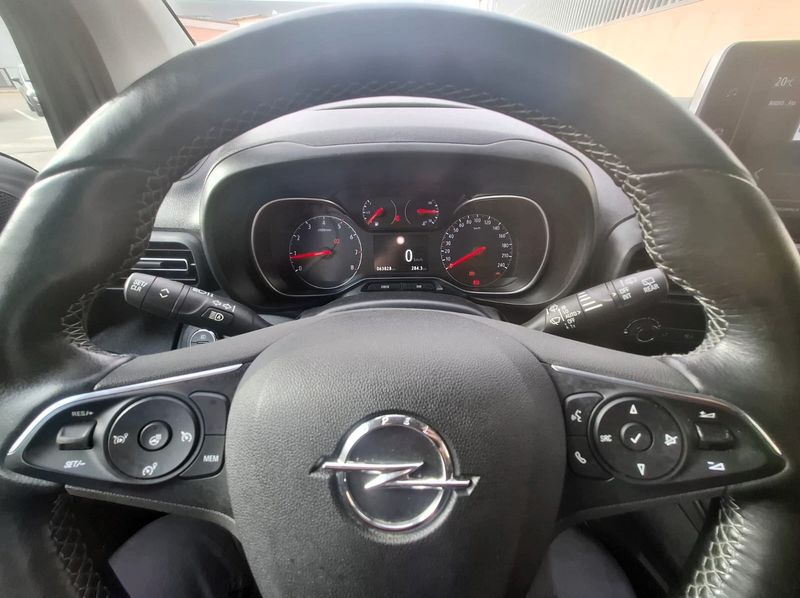 Opel Combo 2021, foto 16