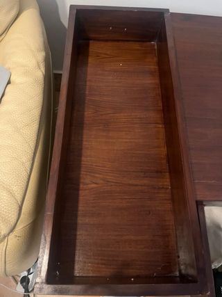 Mesa auxiliar de madera