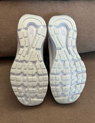 Zapatillas Skechers Mujer. Talla 39. Nuevas