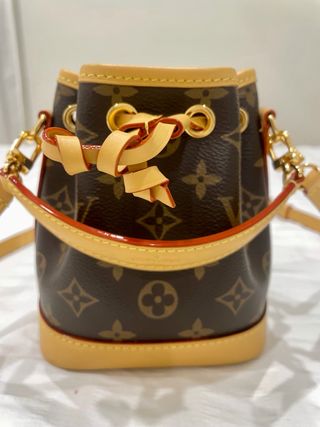 Bolso Louis Vuitton Noe Nano Marrón