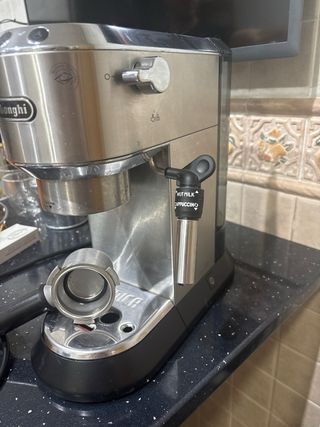 Cafetera DeLonghi Dedica