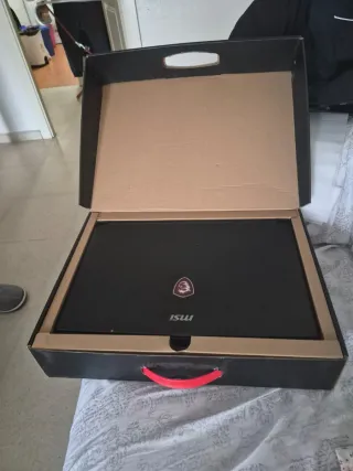 MSI GL62M 7RDX Portátil Intel i5 GTX 1050