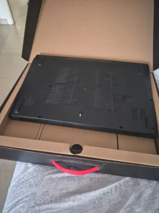 MSI GL62M 7RDX Portátil Intel i5 GTX 1050